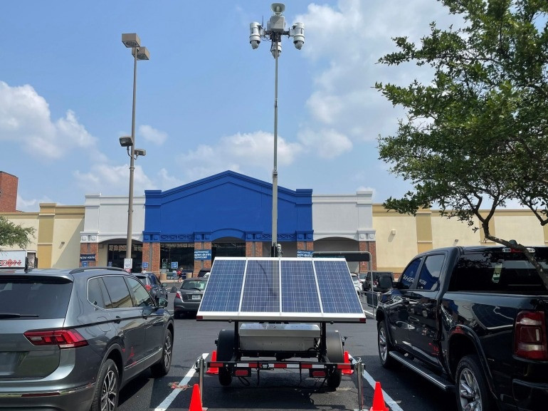 WCCTV LotGuard Pro - Solar Surveillance Trailer for Parking Lot Security